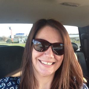 Meet your Posher, Angie